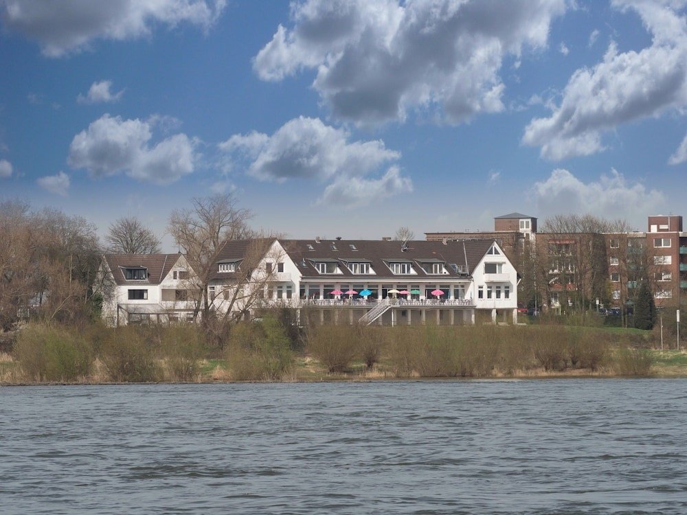 Hotel Und Restaurant Fährhaus 1