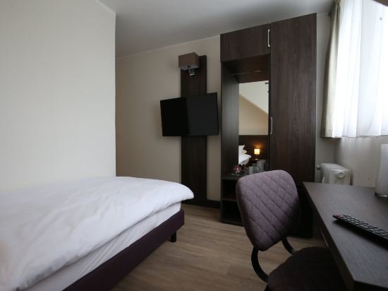 Hotel Und Restaurant Fährhaus 14