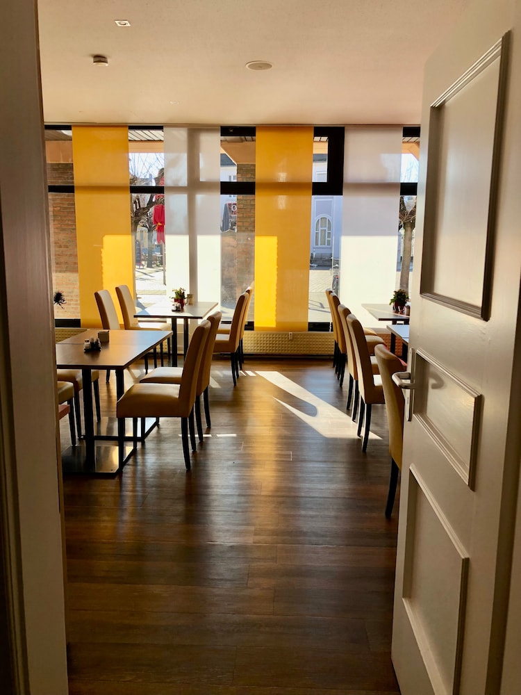 Montana Hotel Köln-Bonn Airport 21