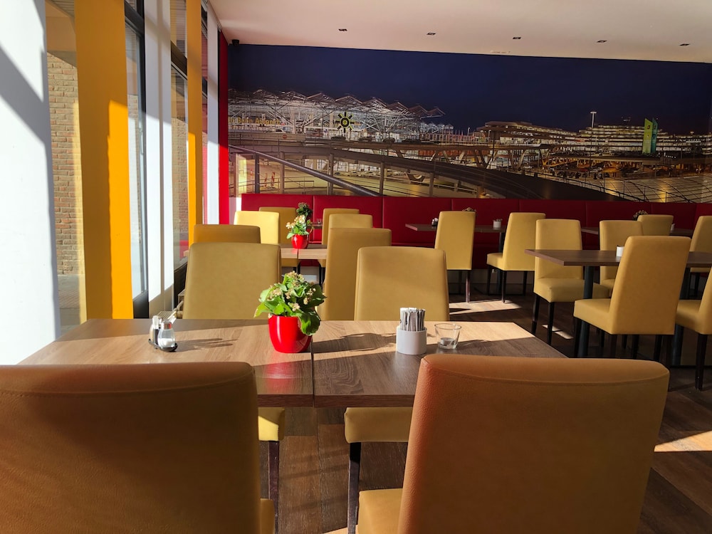 Montana Hotel Köln-Bonn Airport 19