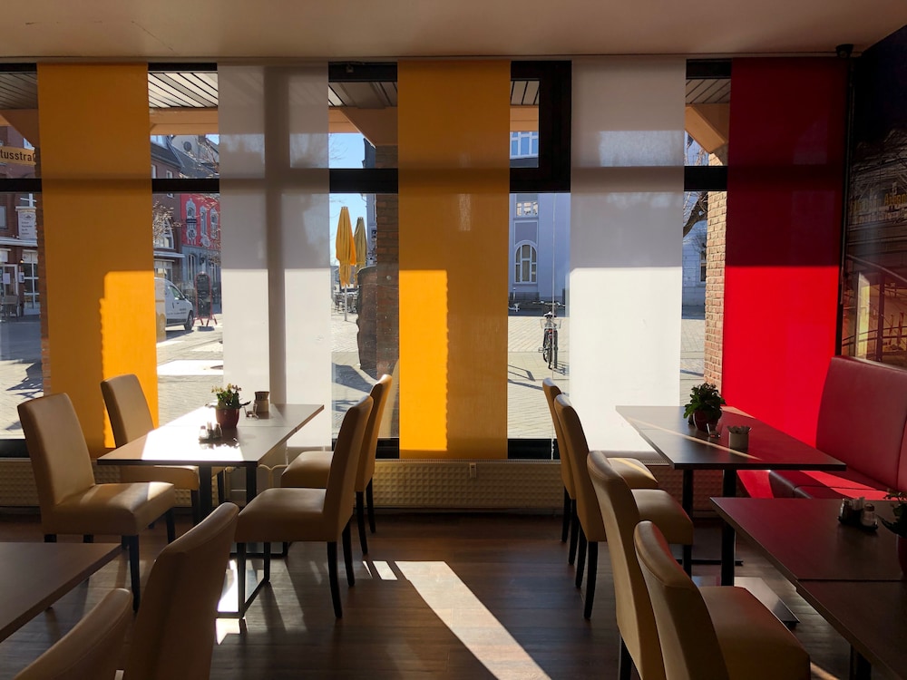 Montana Hotel Köln-Bonn Airport 18