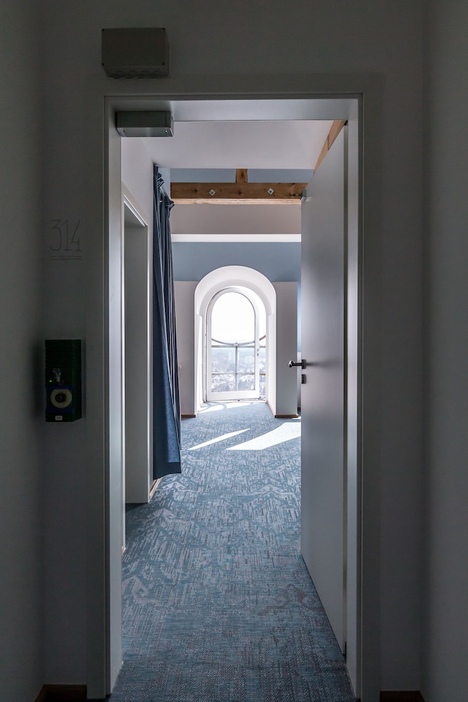 Hotel Schoene Aussicht 18