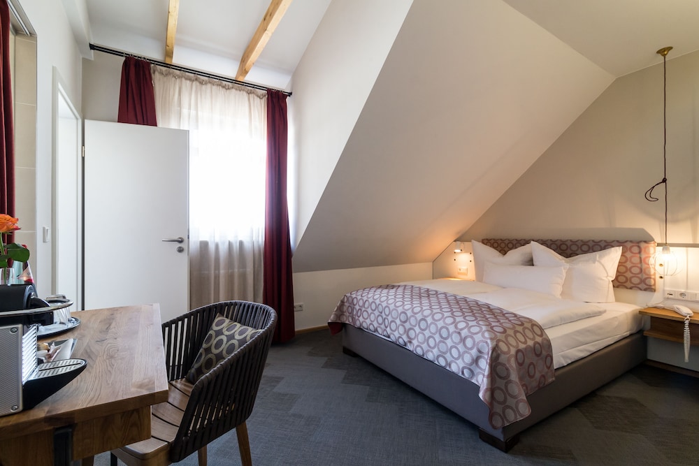 Hotel Schoene Aussicht 16