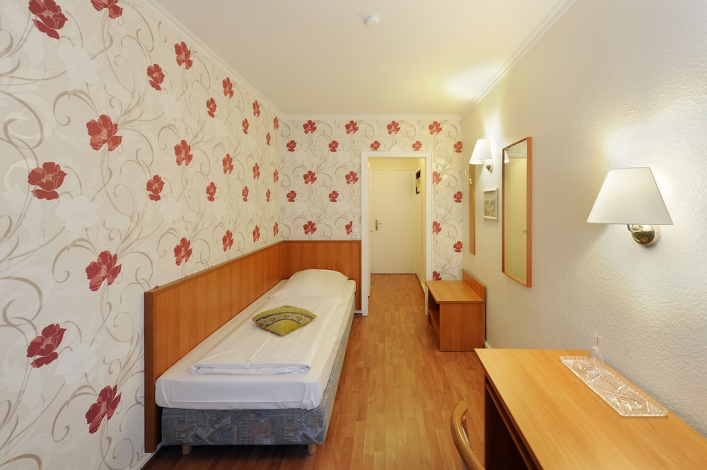 Fair Villa Diana Westend 13