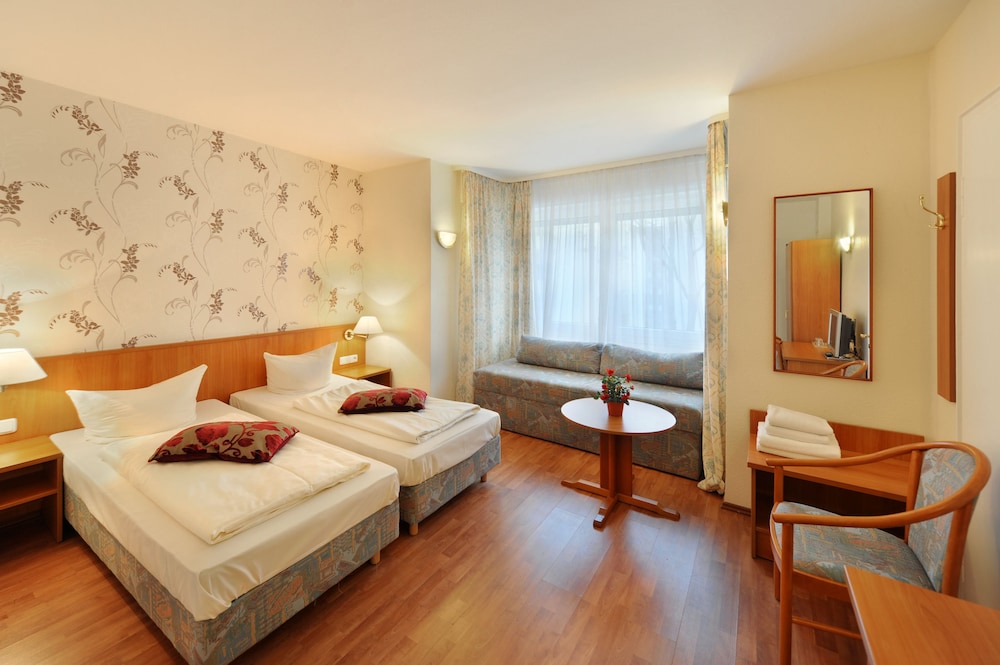 Fair Villa Diana Westend 14