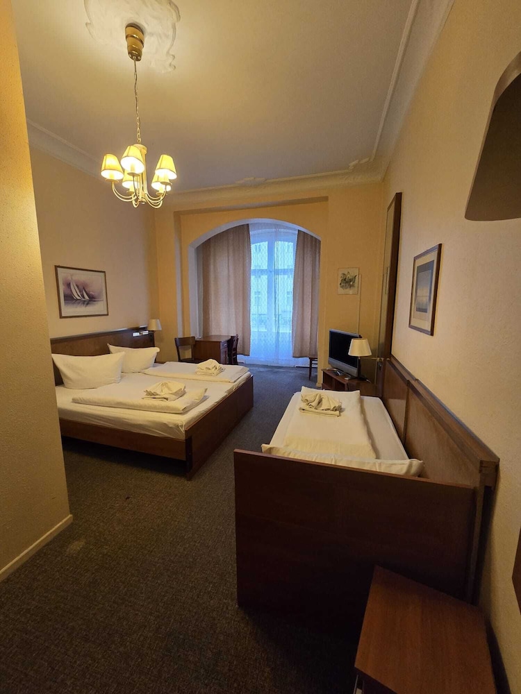 Hotel-Pension Arche 11