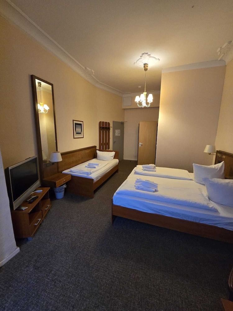 Hotel-Pension Arche 10