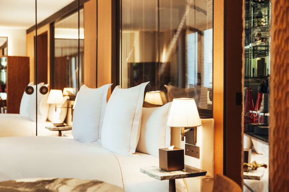 Hotel Sax Paris, LXR Hotels & Resorts 13