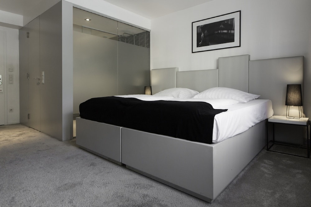 Pearl Hotel 6