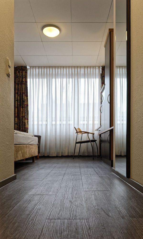 Hotel Opera 13