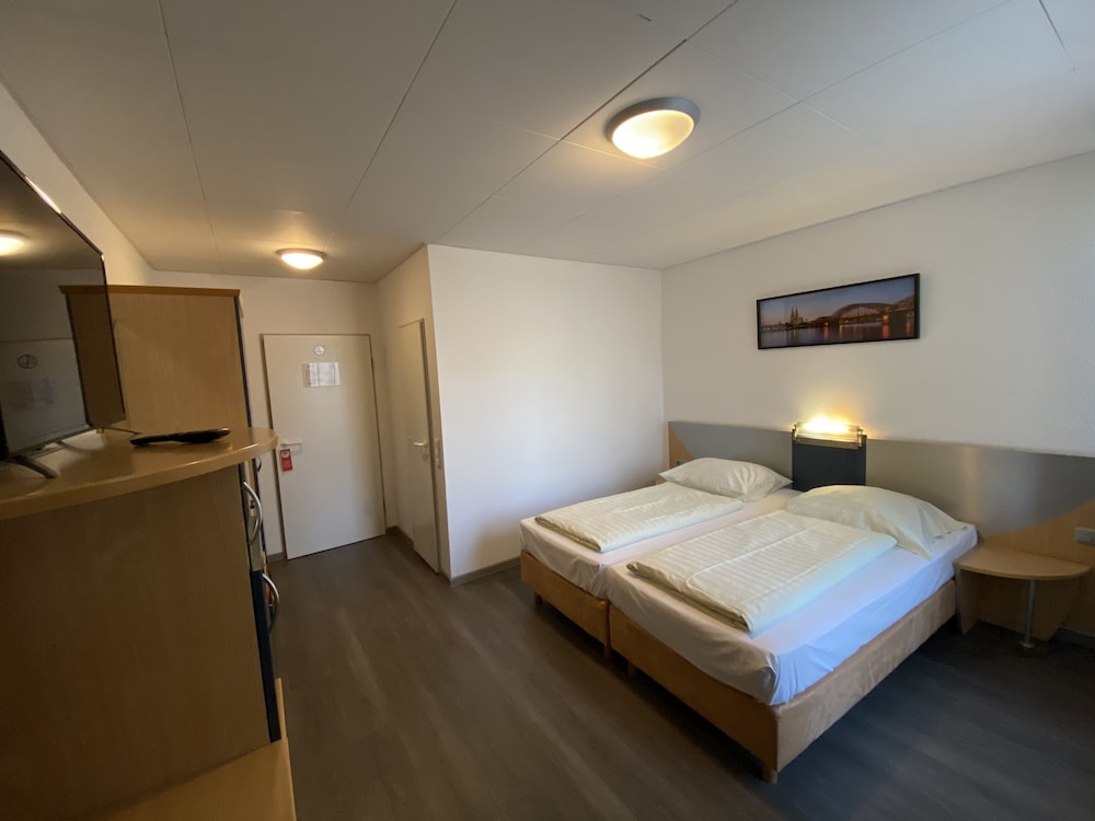 Hotel Opera 10