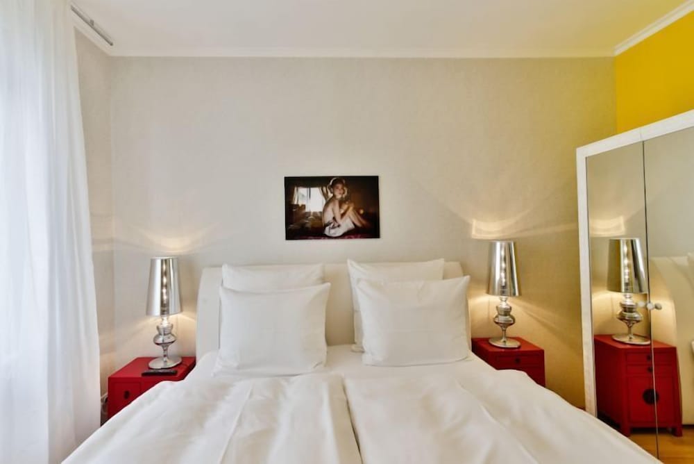 The Suite Hotel Garden 7