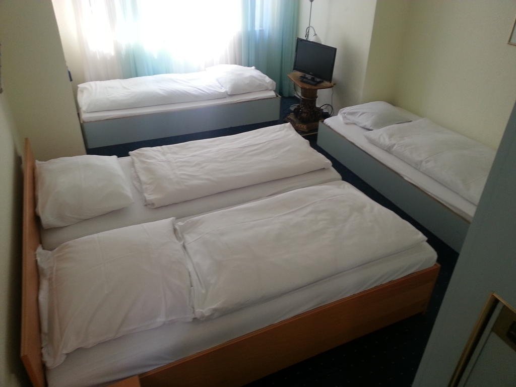 Hotel Garni Frankfurt 1