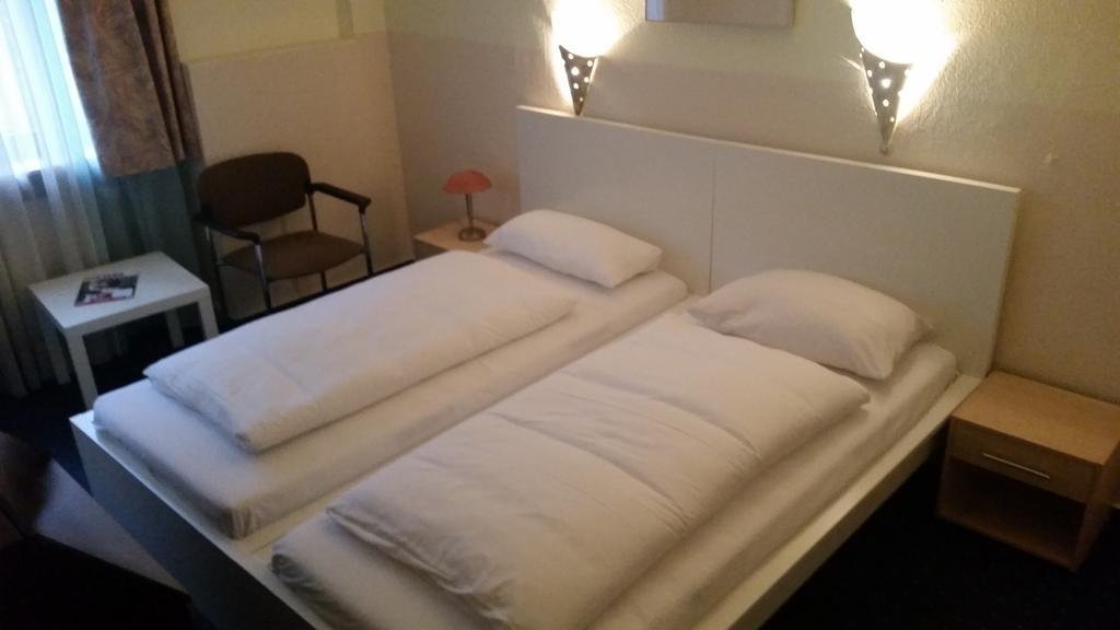 Hotel Garni Frankfurt 3