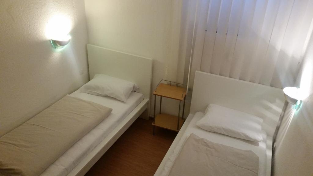 Hotel Garni Frankfurt 9