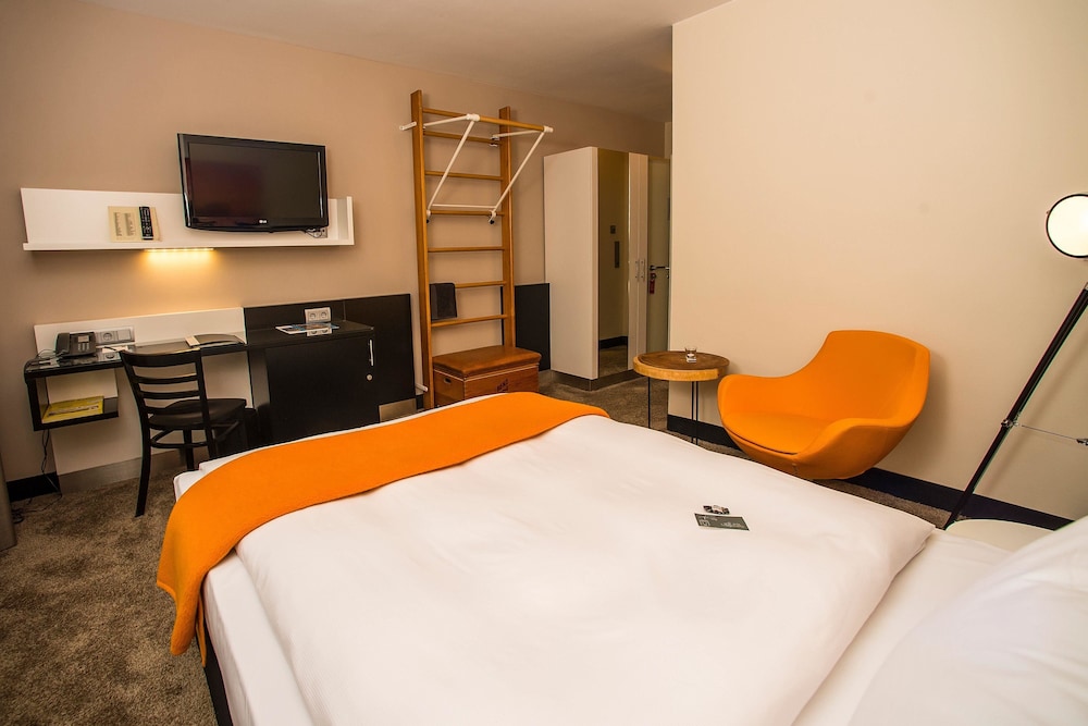 Turm Hotel 8