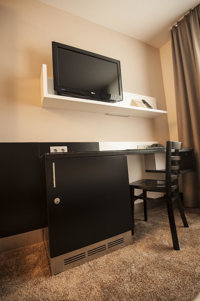 Turm Hotel 5