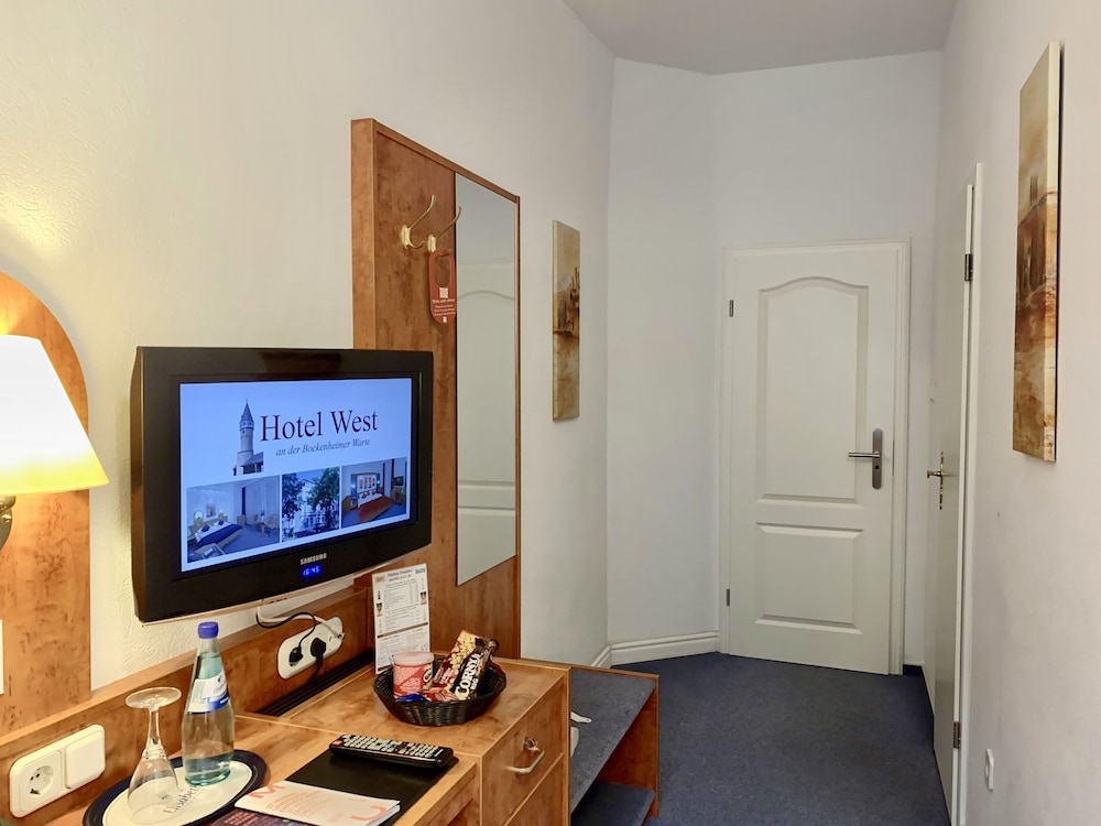West an der Bockenheimer Warte 22