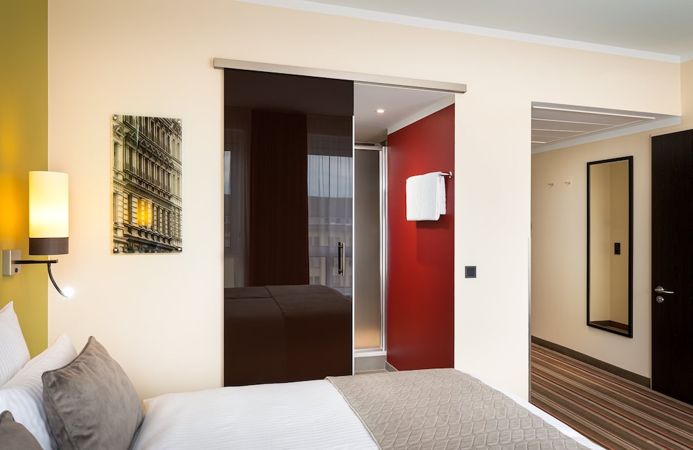 Leonardo Hotel Berlin 8