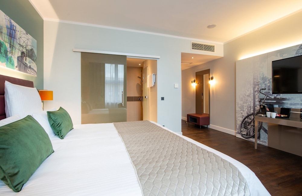 Leonardo Royal Hotel Berlin Alexanderplatz 12