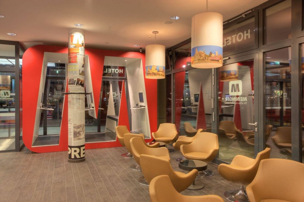 Meininger Hotel Berlin Hauptbahnhof 13