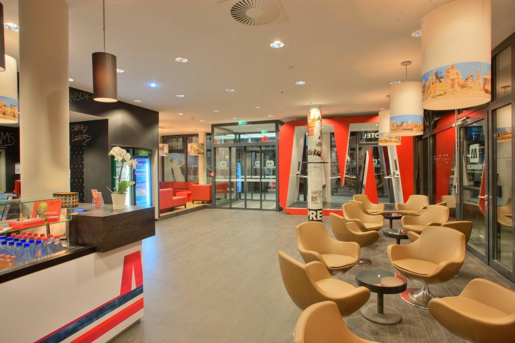 Meininger Hotel Berlin Hauptbahnhof 17