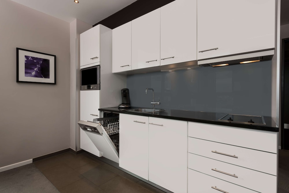 Adina Apartment Hotel Frankfurt Neue Oper 12