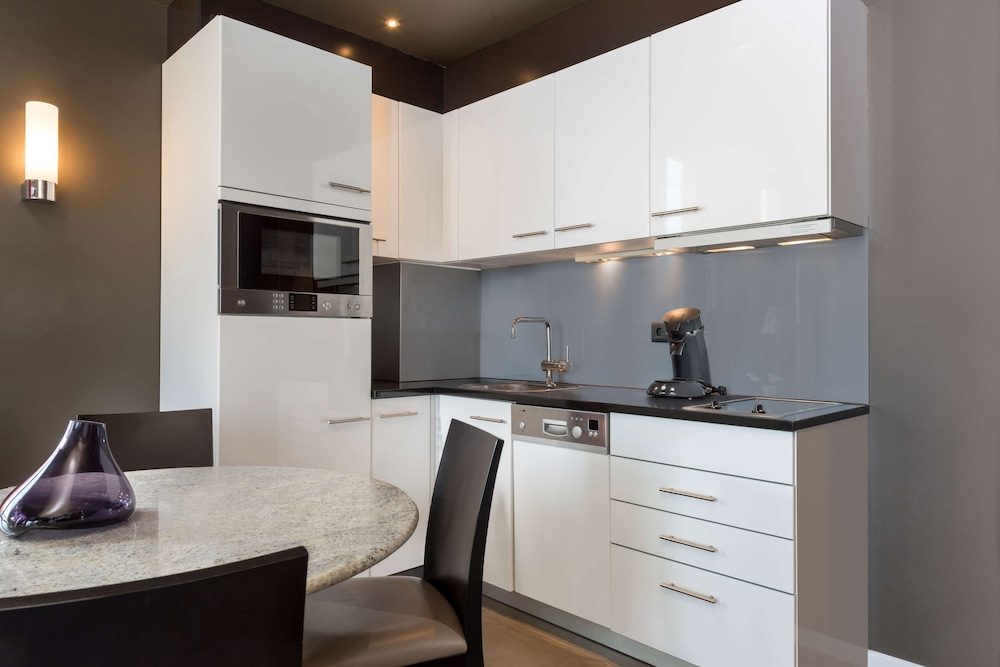 Adina Apartment Hotel Frankfurt Neue Oper 22