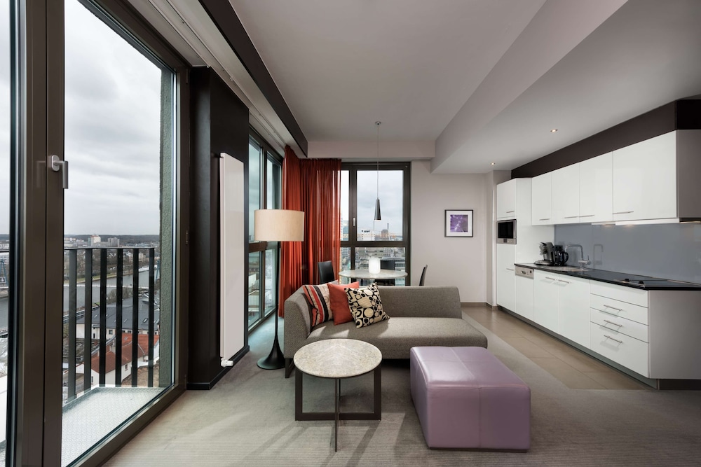 Adina Apartment Hotel Frankfurt Neue Oper 13