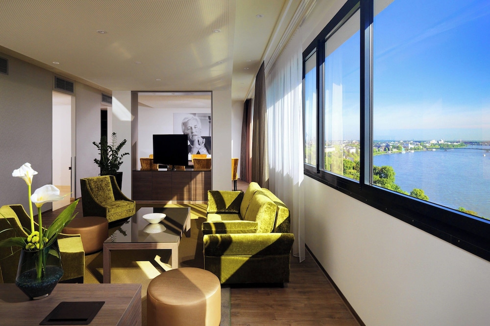 Radisson Blu Hotel, Bonn 10