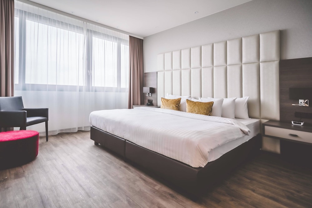 Radisson Blu Hotel, Bonn 9