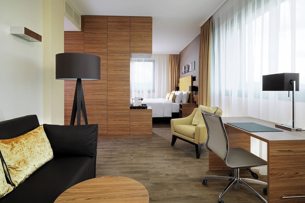 Radisson Blu Hotel, Bonn 8