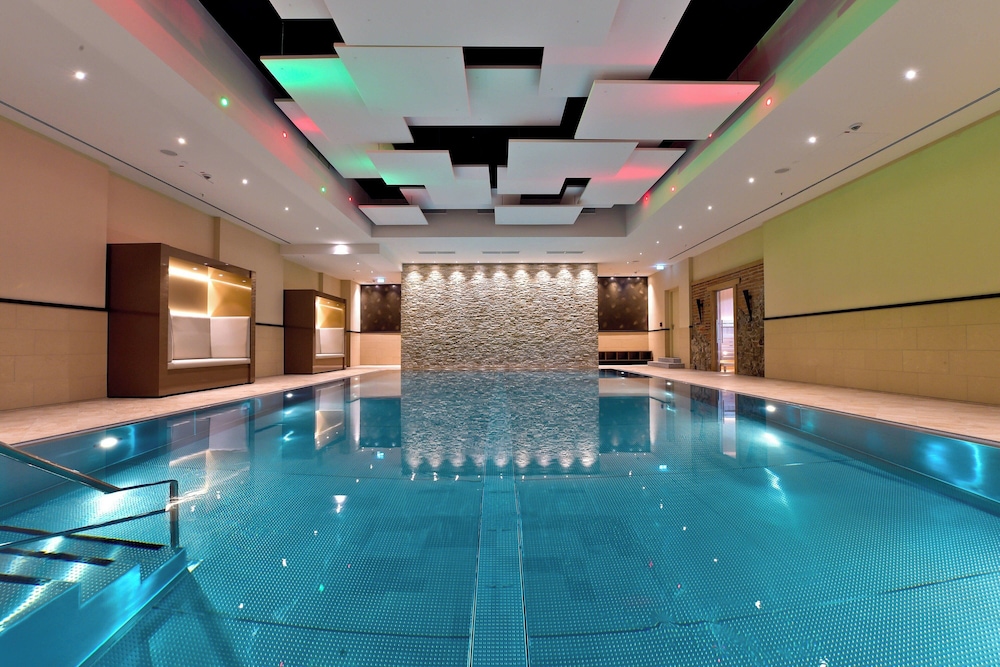 Radisson Blu Hotel, Bonn 1