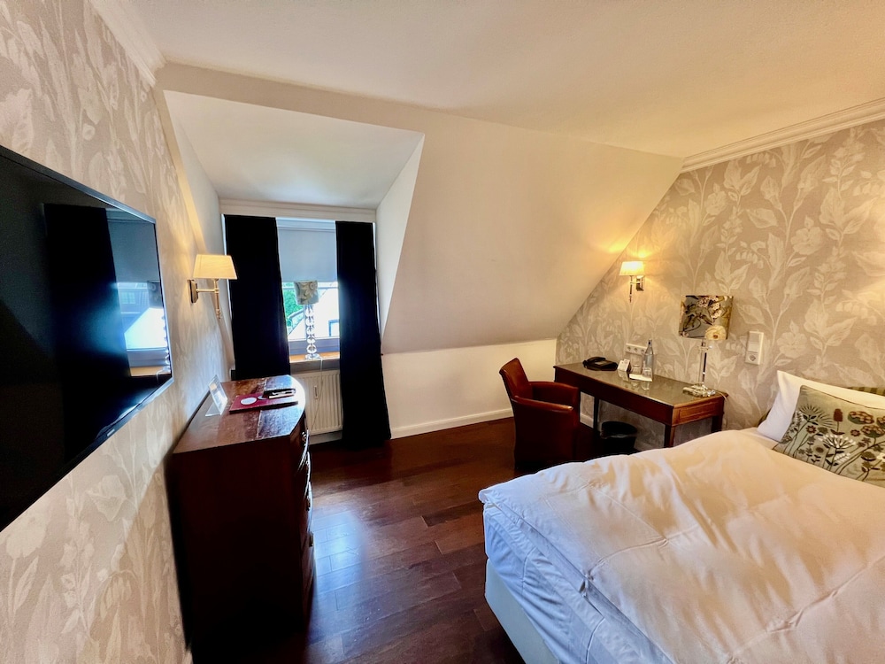 Ashley's Garden 18