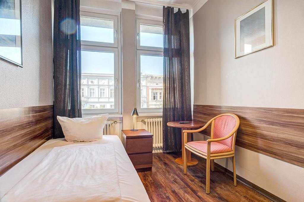Potsdamer Inn 24