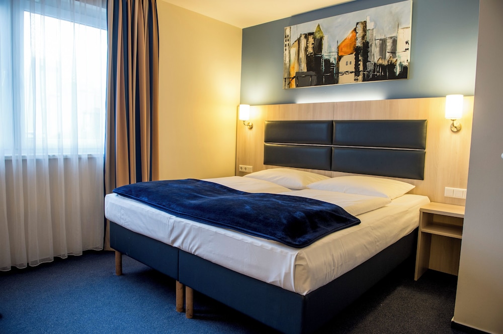 Hotel Rödelheimer Hof - Am Wasserturm 12