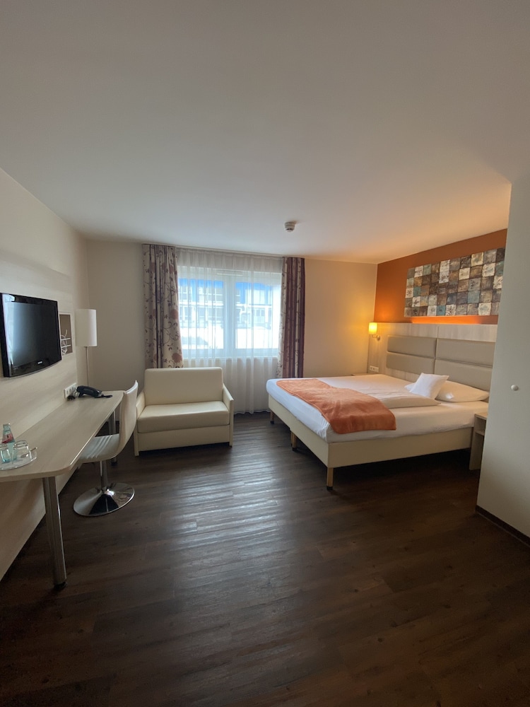 Hotel Rödelheimer Hof - Am Wasserturm 9