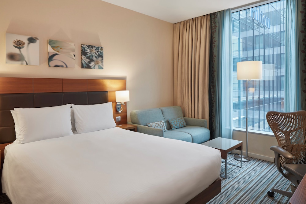 Hilton Garden Inn Frankfurt Airport 9