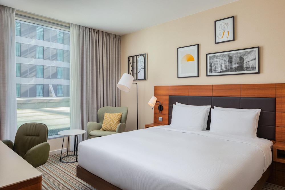 Hilton Garden Inn Frankfurt Airport 15