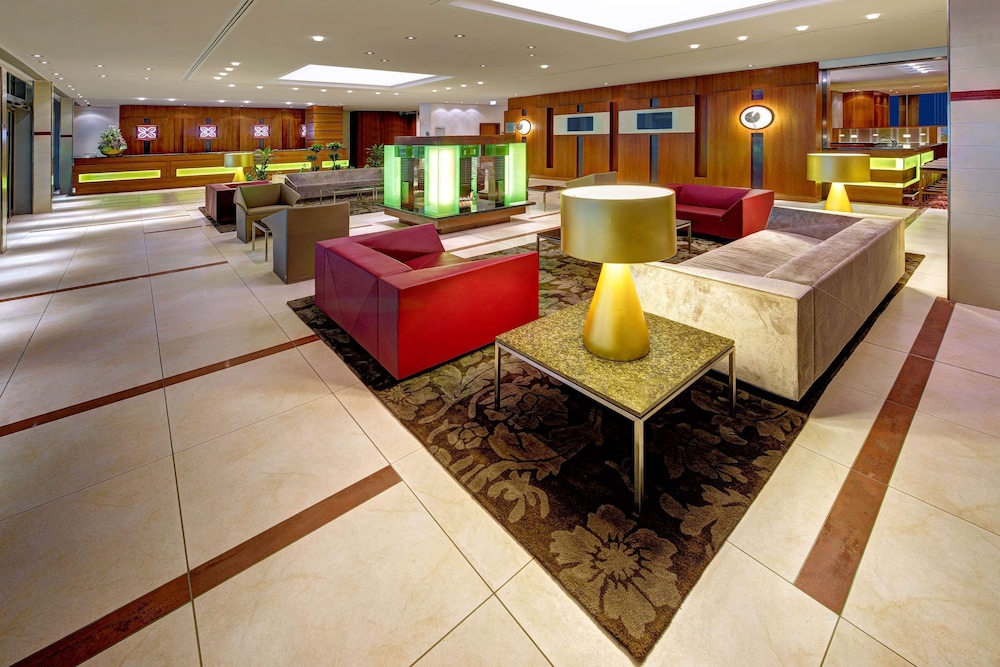 Hilton Garden Inn Frankfurt Airport 2