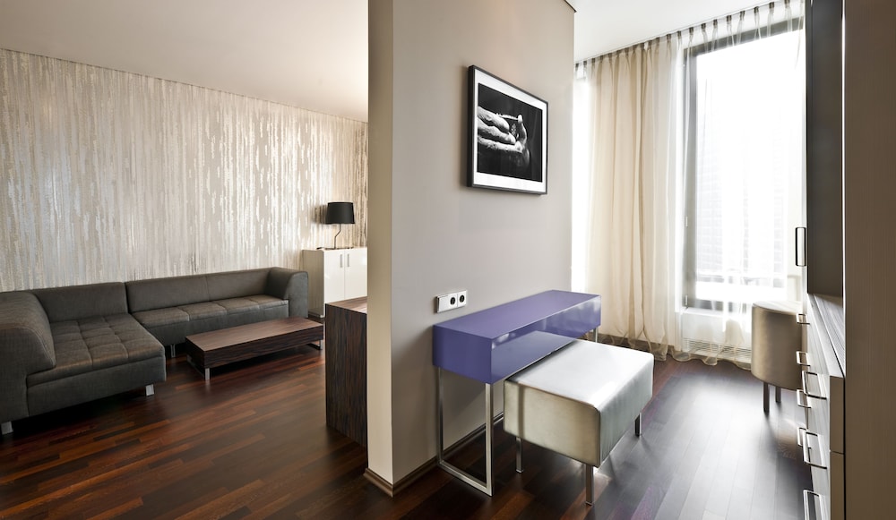 Cosmo Hotel Berlin Mitte 11