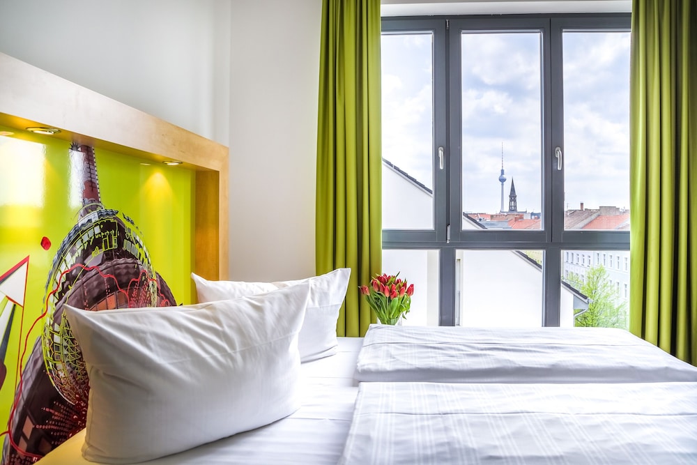 H+ Hotel 4Youth Berlin 13