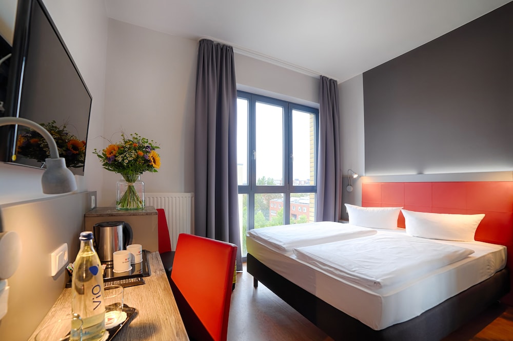 H+ Hotel 4Youth Berlin 11