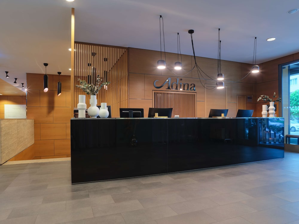 Adina Apartment Hotel Berlin Hackescher Markt 5