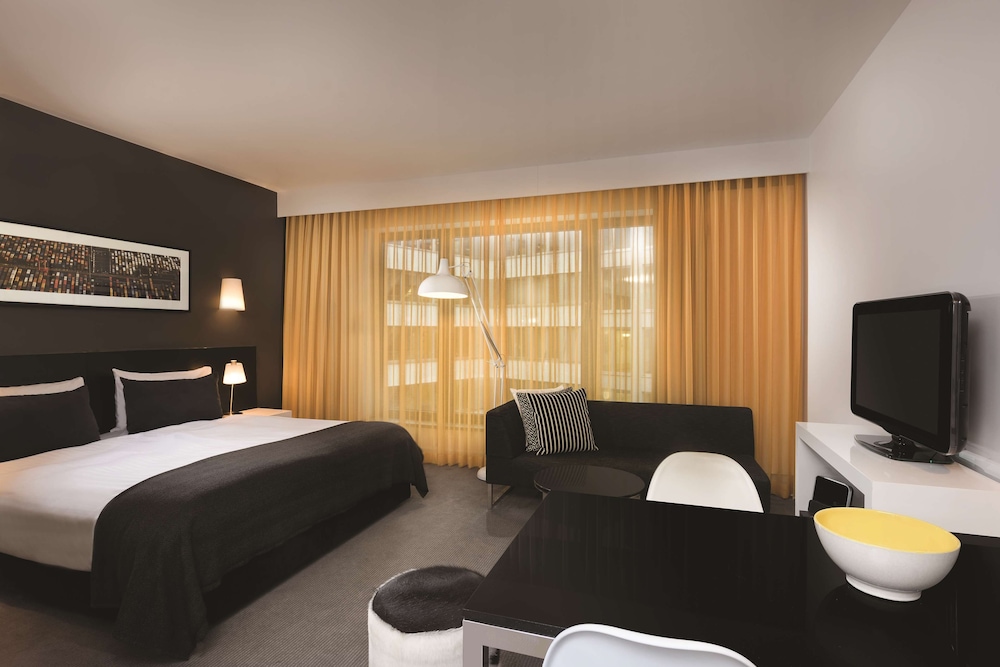 Adina Apartment Hotel Berlin Hackescher Markt 20