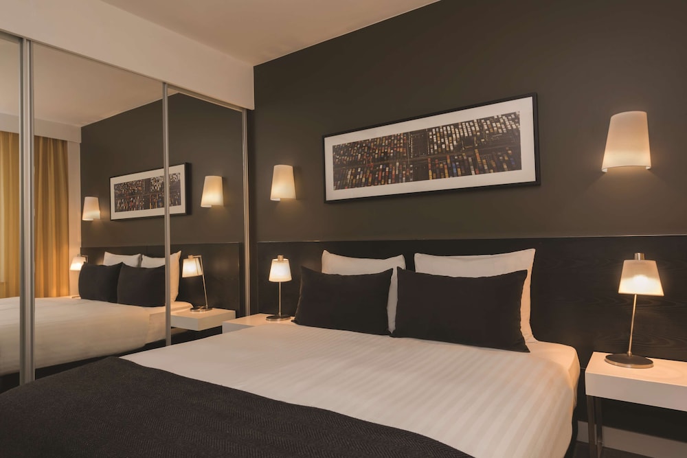 Adina Apartment Hotel Berlin Hackescher Markt 24
