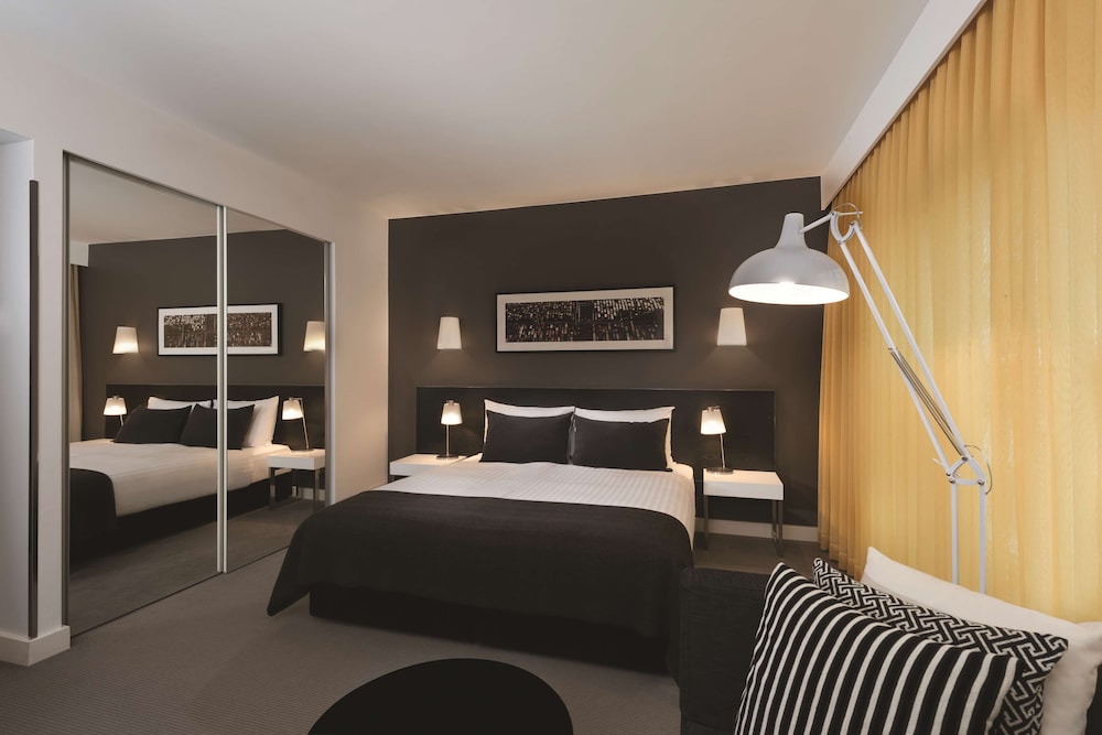 Adina Apartment Hotel Berlin Hackescher Markt 15