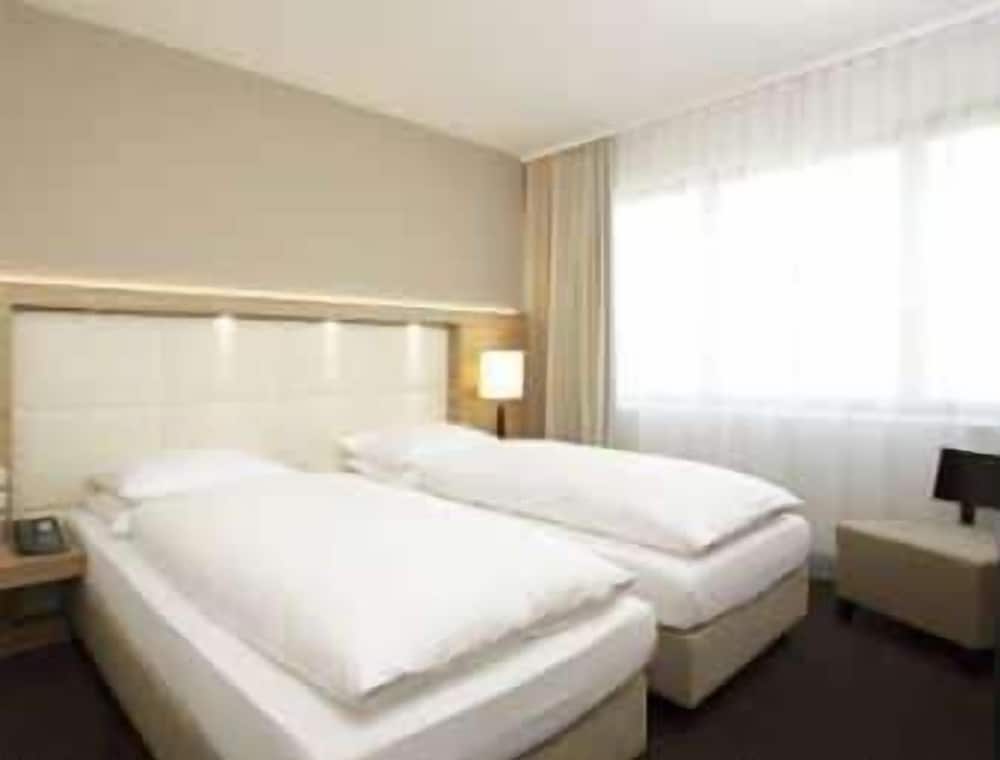 H4 Hotel Berlin Alexanderplatz 10
