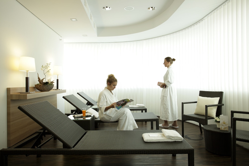 H4 Hotel Berlin Alexanderplatz 24