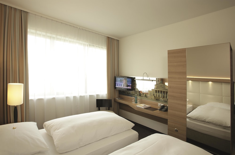 H4 Hotel Berlin Alexanderplatz 4